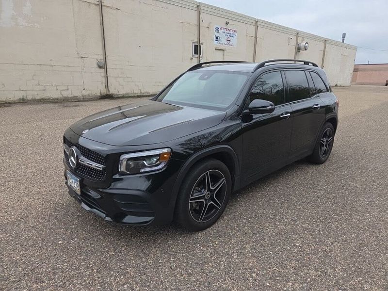 2023 Mercedes-Benz GLB-Class — a typically priced live listing