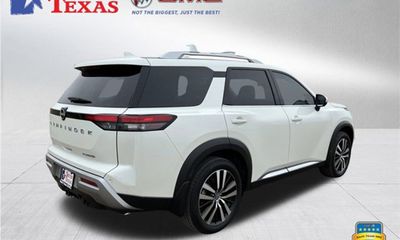 2023 Nissan Pathfinder Platinum