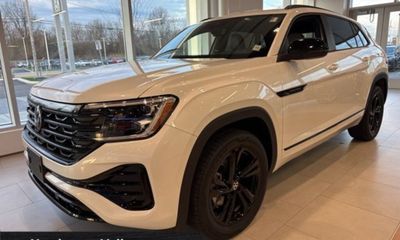 2026 Volkswagen Atlas Cross Sport 4Motion SEL R