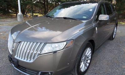 2012 Lincoln MKT