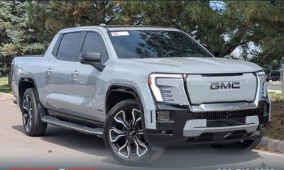 2024 GMC Sierra Denali