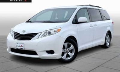 2013 Toyota Sienna XLE