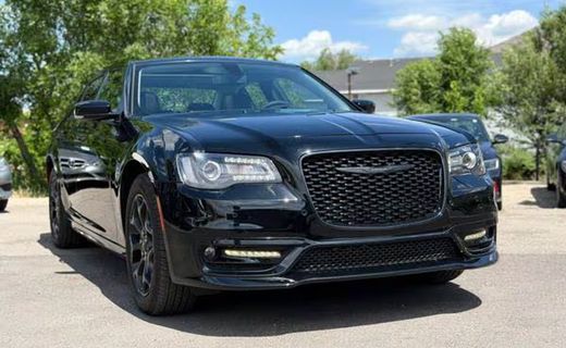 2023 Chrysler 300 Touring L
