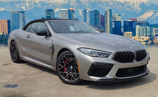 2022 BMW M8