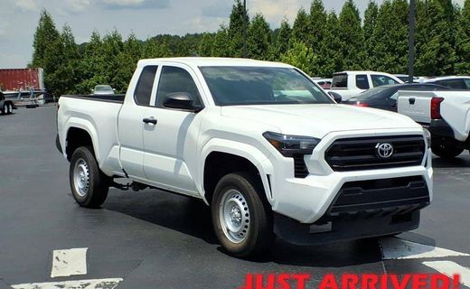 2025 Toyota Tacoma SR Xtracab