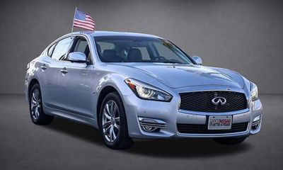 2019 Infiniti Q70 37 Luxe