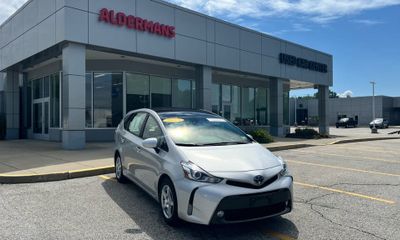 2017 Toyota Prius V Five