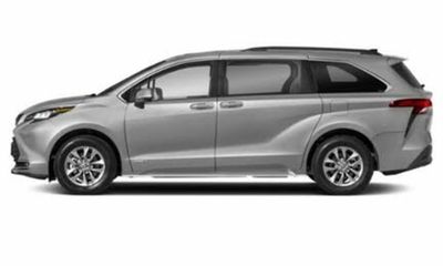 2022 Toyota Sienna XLE