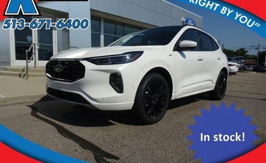 2024 Ford Escape ST Line Elite