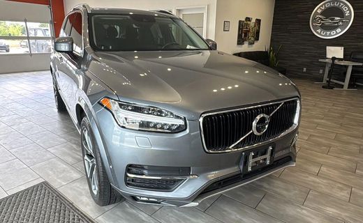 2017 Volvo XC90 Momentum