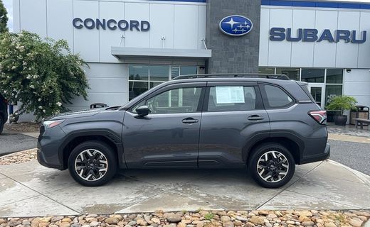 2025 Subaru Forester Base Plus