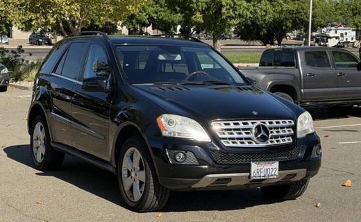 2011 Mercedes-Benz M-Class ML350