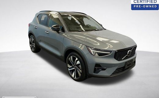 2023 Volvo XC40 Plus Dark