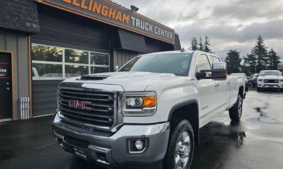 2018 GMC Sierra SLT