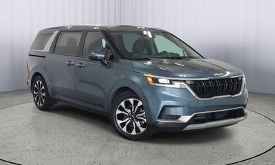 2024 Kia Carnival EX