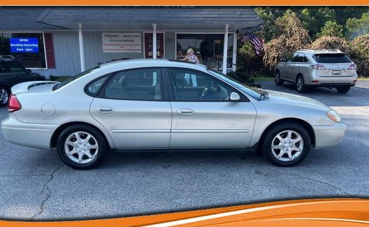 2006 Ford Taurus SE