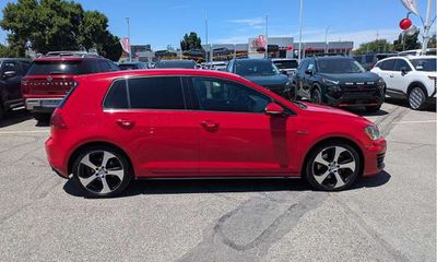 2016 Volkswagen Golf GTI 2 0T Base