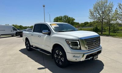 2022 Nissan Titan