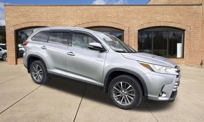 2019 Toyota Highlander XLE Hybrid