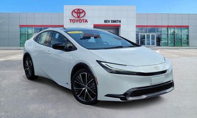 2025 Toyota Prius XLE