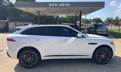 2017 Jaguar F-Pace S