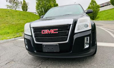 2010 GMC Terrain SLE 1