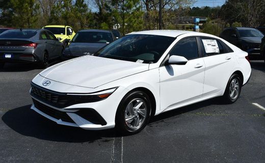 2026 Hyundai Elantra SE
