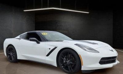 2017 Chevrolet Corvette Stingray Preferred 2LT
