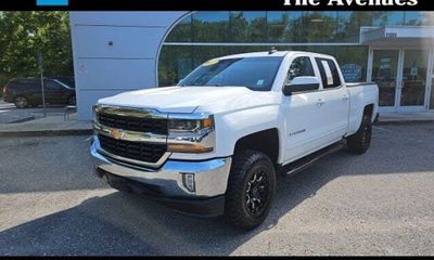 2017 Chevrolet Silverado LT