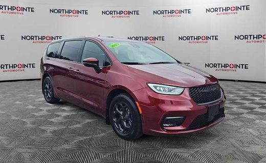 2023 Chrysler Pacifica Touring L