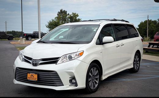 2020 Toyota Sienna Q Grade