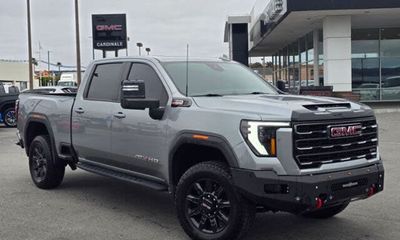 2024 GMC Sierra HD AT4