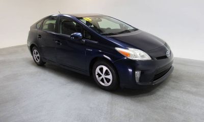 2013 Toyota Prius TWO