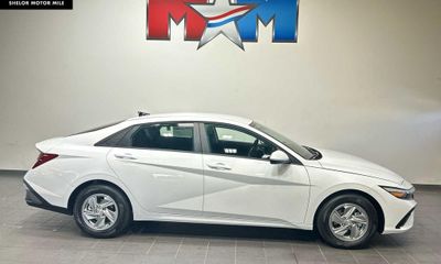 2026 Hyundai Elantra SE