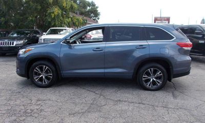 2017 Toyota Highlander LE