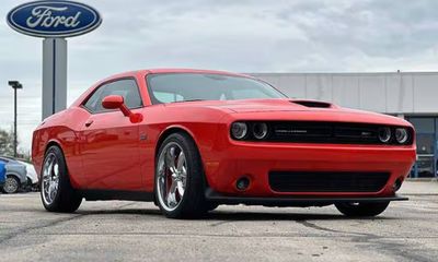 2016 Dodge Challenger SRT 392