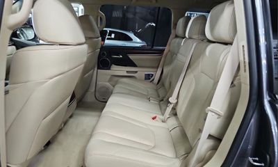 2016 Lexus LX 570