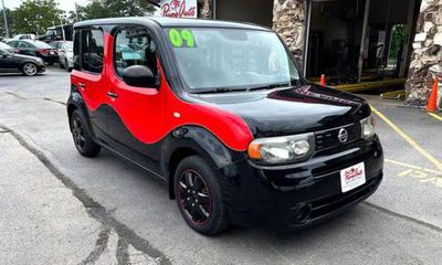 2009 Nissan Cube 18 Base
