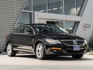2010 Volkswagen Passat Luxury