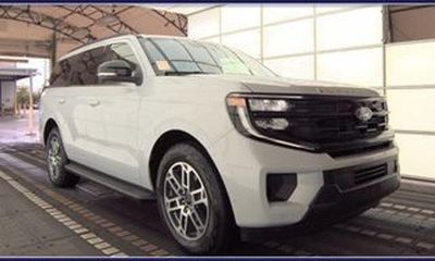 2025 Ford Expedition Active