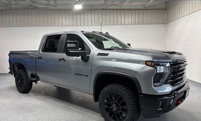 2026 Chevrolet Silverado HD LT