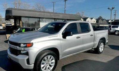 2022 Chevrolet Silverado LTD Custom