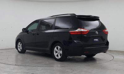 2015 Toyota Sienna LE