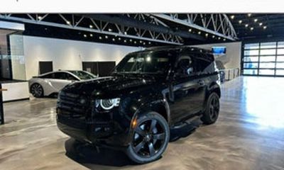 2024 Land Rover Defender 90 X Dynamic
