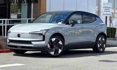 2026 Volvo EX30 Plus