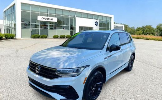 2023 Volkswagen Tiguan 4MOTION SE Black