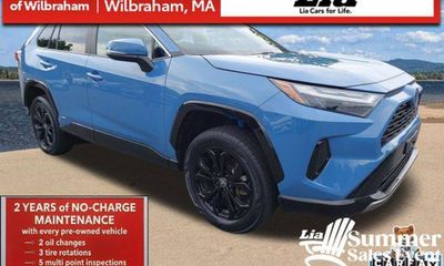2024 Toyota RAV4 SE