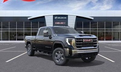 2024 GMC Sierra HD AT4X