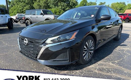 2025 Nissan Altima SV