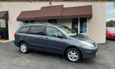 2006 Toyota Sienna LE
